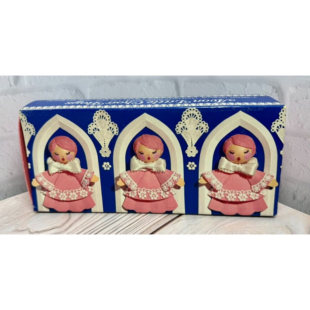 AVON Vintage Christmas Small Guest Soaps Pink Little Choir Boys Hostess Soap